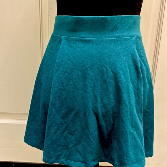 Forever 21 - M - skirt - stretch waistband / elastic - aqua / teal color - mini - Picture 7 of 7